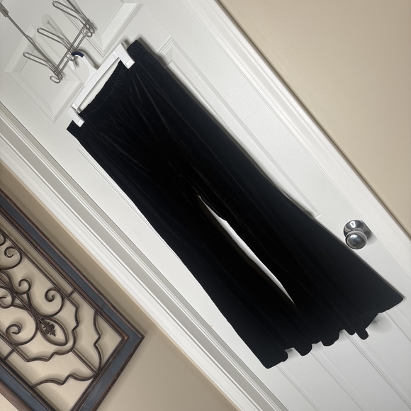 Umgee Women Flare Pants Velvet Black Size Large - Picture 3 of 7